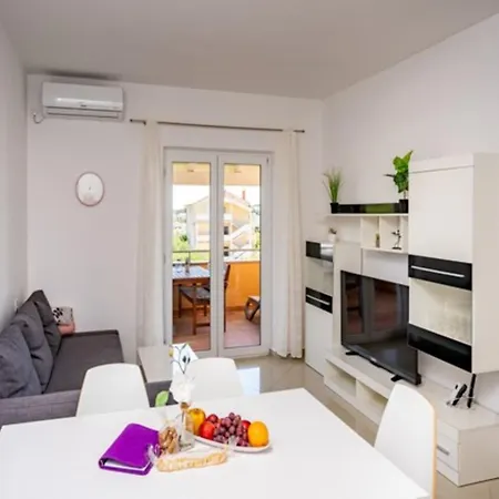Foric - Two Bedroom 2